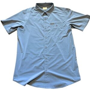 Columbia Fishing Shirt Men’s Small Blue Short Sleeve Button Down